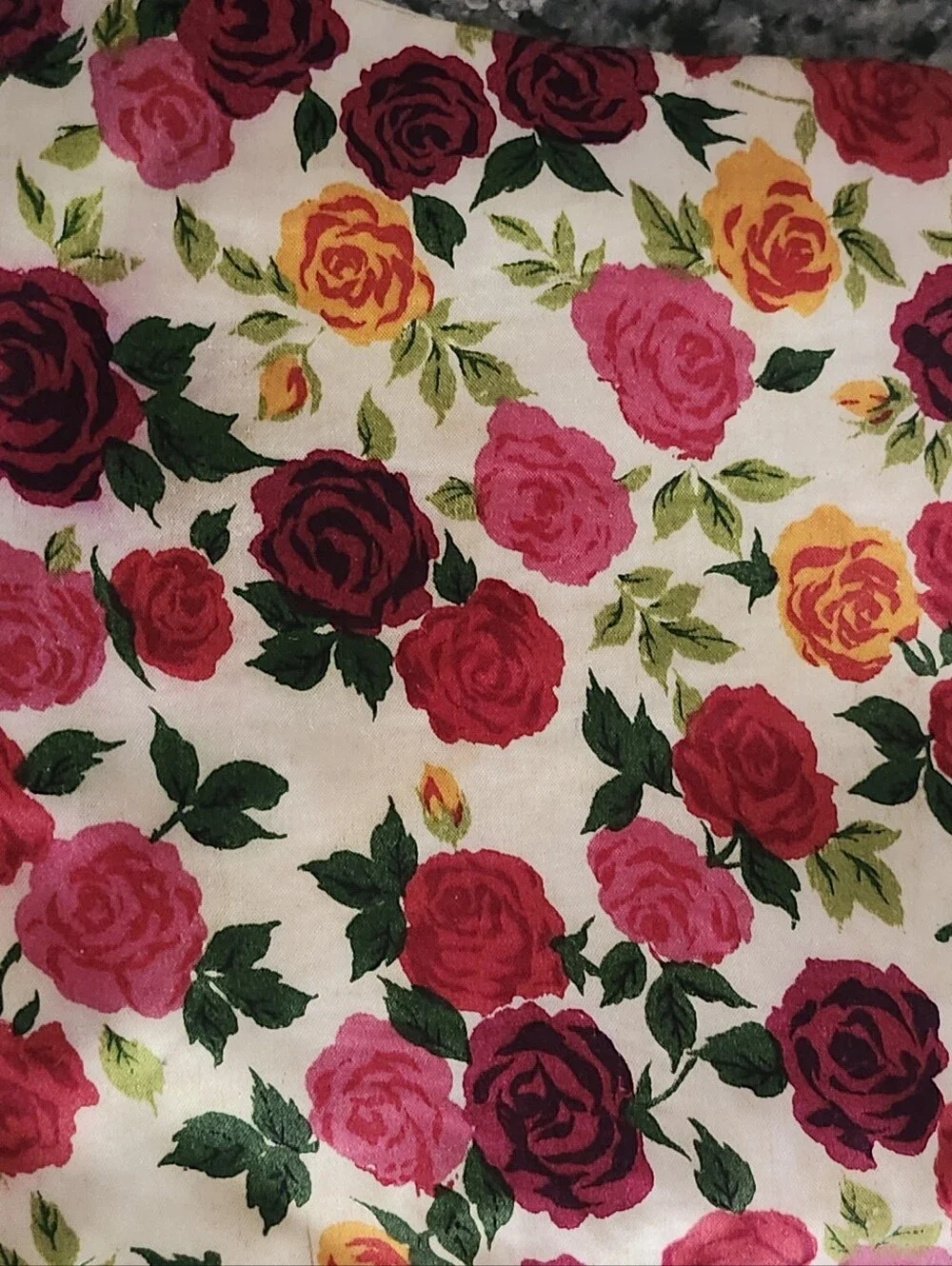 Vtg MCM Celebrity New York Floral Rose Print Kiss-Lock Coin Purse - Pink/Red